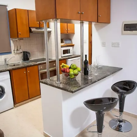 Savvas Apartment *